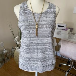 CALVIN KLEIN WOMEN’S GRAY TOP.